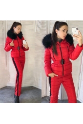 Женский зимний теплый костюм красный с мехом (090023) Женский зимний теплый костюм красный с мехом (090023)
